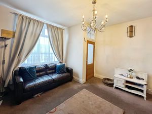 Lounge- click for photo gallery